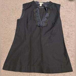 J. CREW NAVY WITH BLACK SCALLOP SLEEVELESS TOP SIZE 0